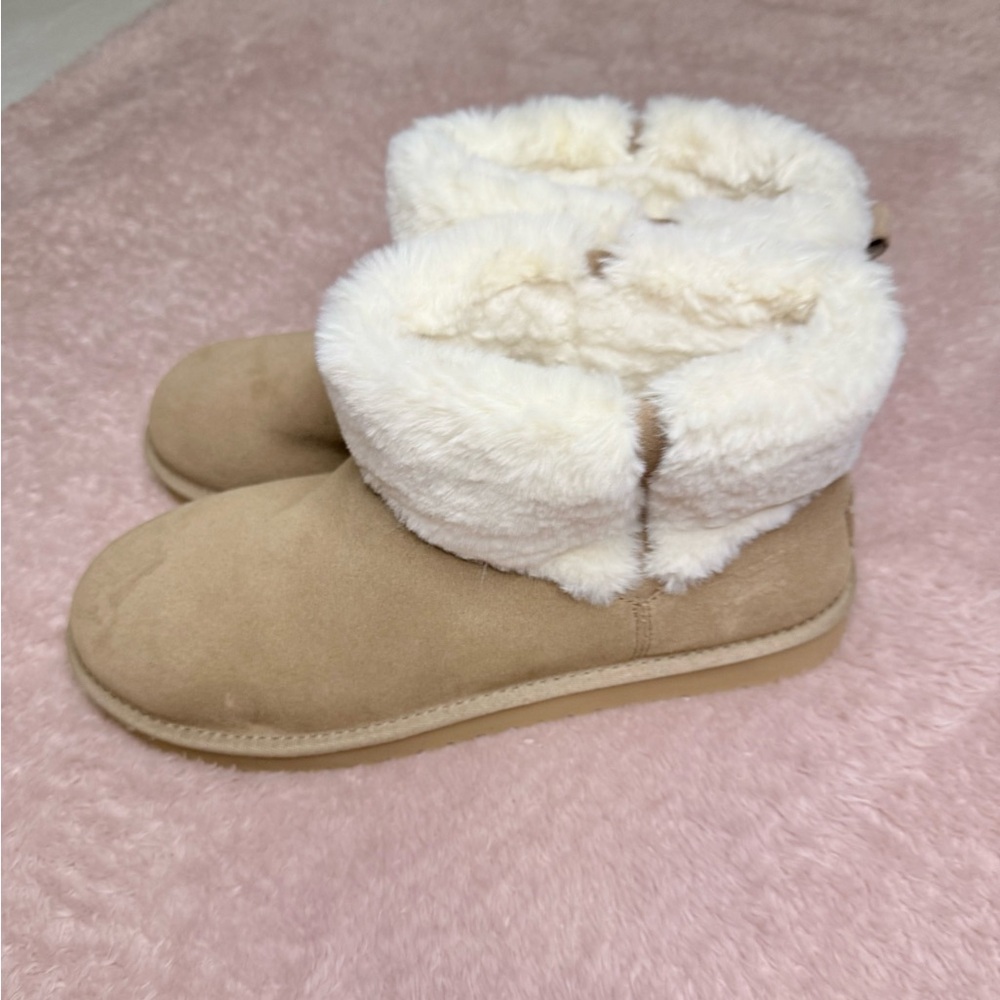 New Ugg Koolaburra Leather Fully Lined Faux Fur Bootie Winter boots W 11 - Picture 1 of 7